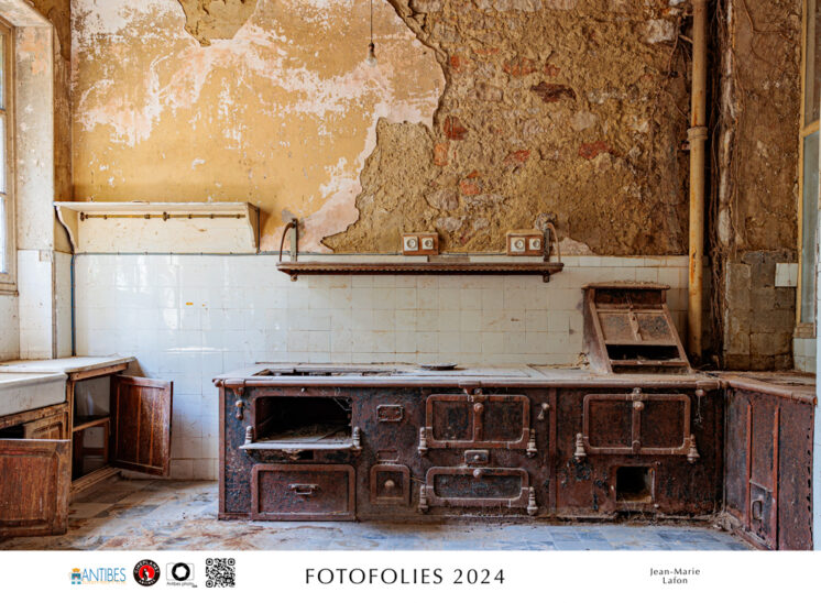 Fotofolies 2024 • Jean-Marie LAFON • Urbex • Photo 01